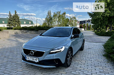 Хетчбек Volvo V40 2019 в Києві