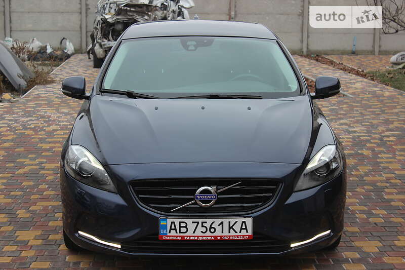 Хетчбек Volvo V40 2015 в Дніпрі фото 16 Хетчбек Volvo V40 2015 в Дніпрі