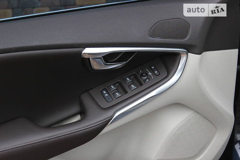 Хетчбек Volvo V40 2015 в Дніпрі фото 26 Хетчбек Volvo V40 2015 в Дніпрі