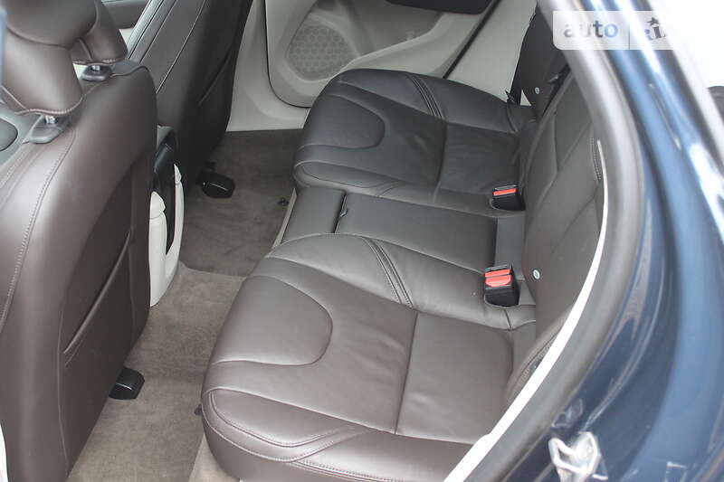 Хетчбек Volvo V40 2015 в Дніпрі фото 31 Хетчбек Volvo V40 2015 в Дніпрі