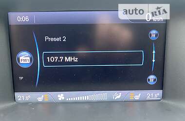 Хэтчбек Volvo V40 2015 в 