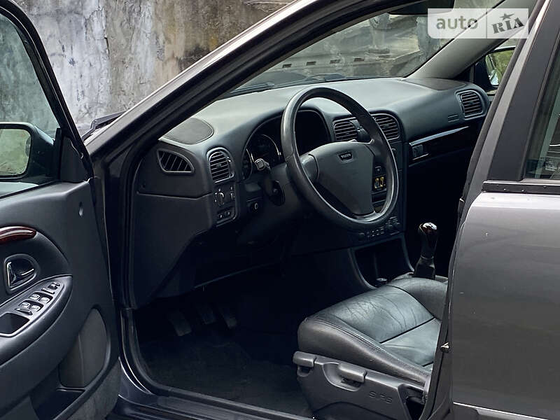 Универсал Volvo V40 2004 в Калуше