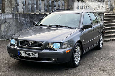 Универсал Volvo V40 2004 в Калуше