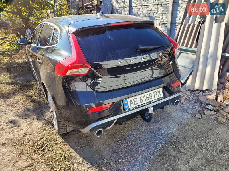 Хетчбек Volvo V40 2015 в Кривому Розі