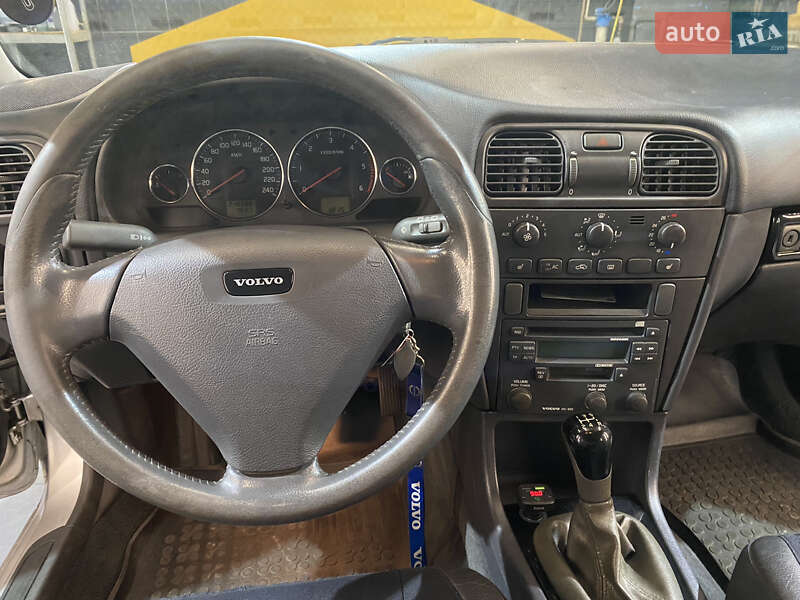 Универсал Volvo V40 2003 в Львове
