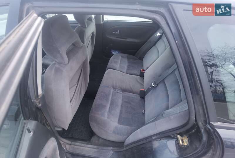 Универсал Volvo V40 1998 в Одессе