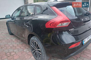 Хетчбек Volvo V40 2017 в Косові