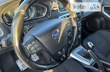 Хэтчбек Volvo V40 2014 в Киеве