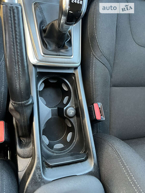 Хэтчбек Volvo V40 2014 в Киеве