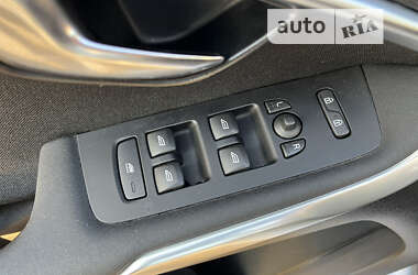 Хэтчбек Volvo V40 2014 в Киеве