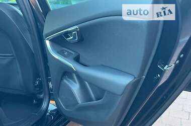 Хетчбек Volvo V40 2013 в Стрию