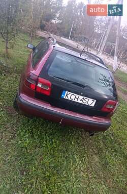 Універсал Volvo V40 1997 в Дунаївцях