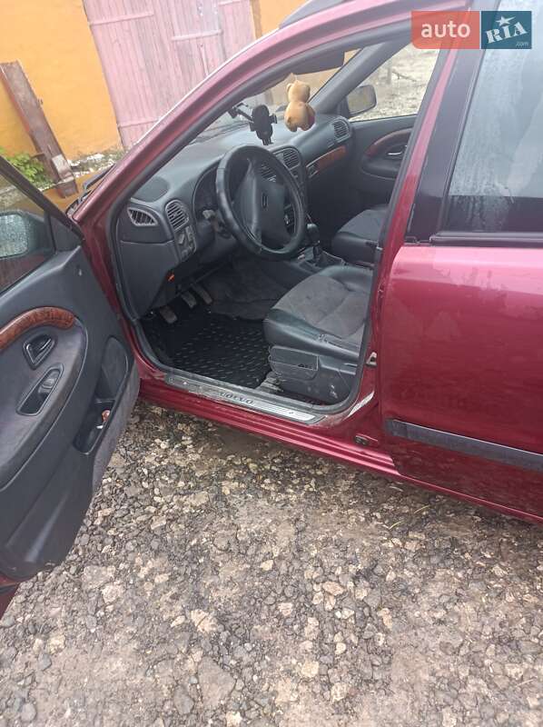 Универсал Volvo V40 1997 в Дунаевцах