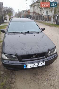 Універсал Volvo V40 1999 в Львові