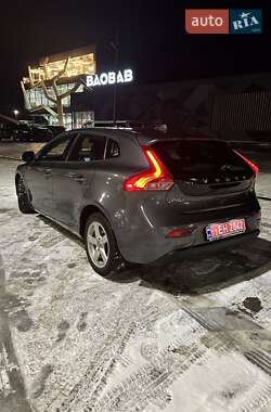 Хэтчбек Volvo V40 2013 в Луцке