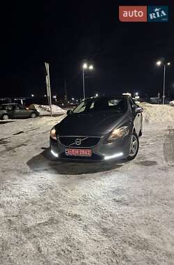 Хетчбек Volvo V40 2014 в Луцьку