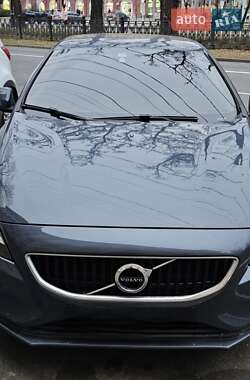 Хетчбек Volvo V40 2017 в Києві