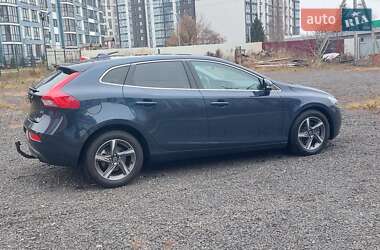 Хетчбек Volvo V40 2014 в Луцьку