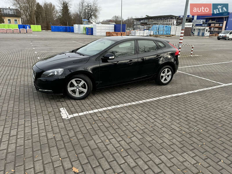Хэтчбек Volvo V40 2013 в Коломые