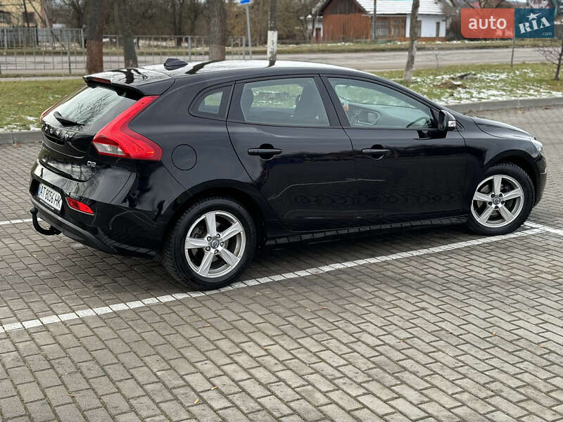 Хэтчбек Volvo V40 2013 в Коломые