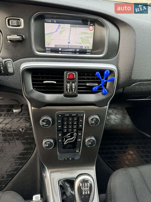 Хэтчбек Volvo V40 2013 в Коломые