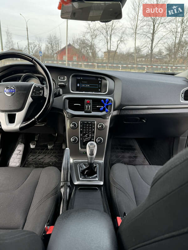 Хэтчбек Volvo V40 2013 в Коломые
