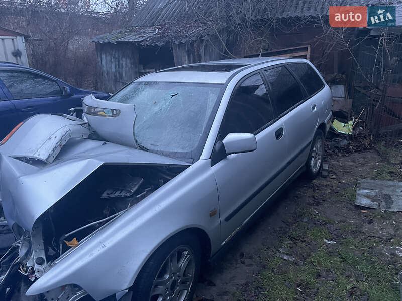 Универсал Volvo V40 2002 в Луцке