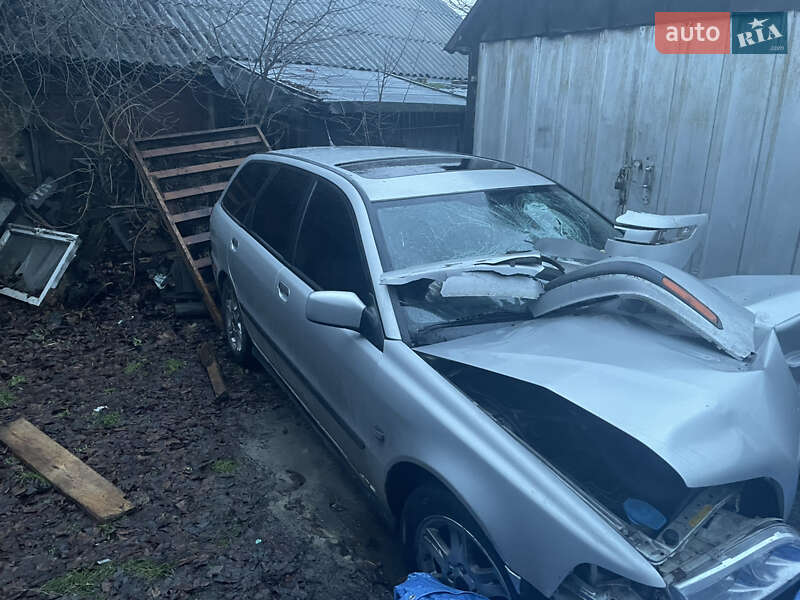 Универсал Volvo V40 2002 в Луцке