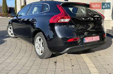 Хэтчбек Volvo V40 2014 в Стрые