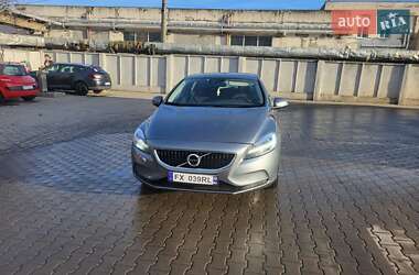 Хетчбек Volvo V40 2019 в Житомирі