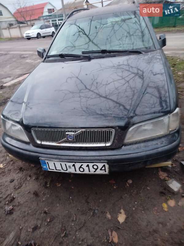 Универсал Volvo V40 1999 в 