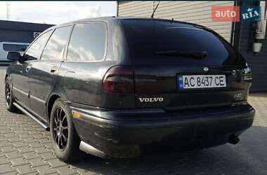 Универсал Volvo V40 1999 в Дубровице