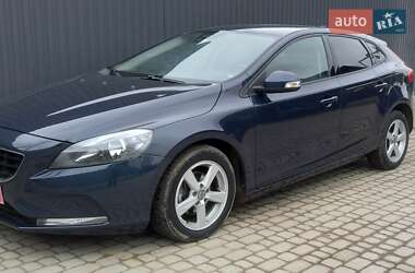 Хетчбек Volvo V40 2013 в Львові