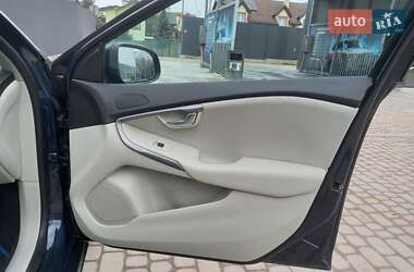 Хетчбек Volvo V40 2013 в Львові