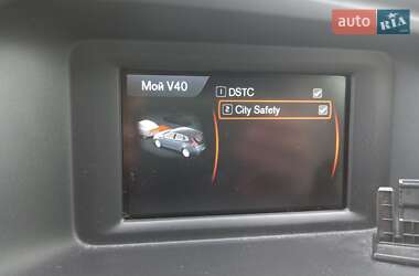 Хетчбек Volvo V40 2013 в Львові