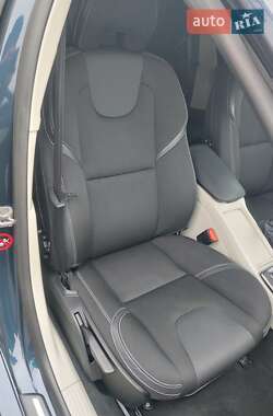 Хэтчбек Volvo V40 2014 в 