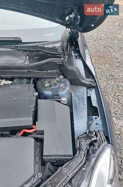 Хэтчбек Volvo V40 2014 в 