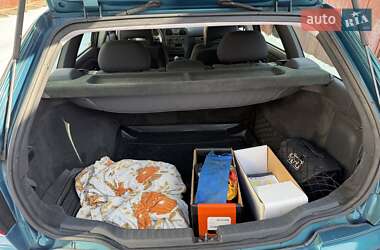 Универсал Volvo V40 2001 в 