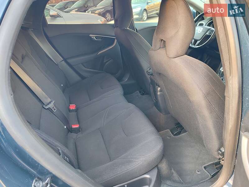 Хетчбек Volvo V40 2012 в Києві