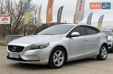 Хэтчбек Volvo V40 2014 в 