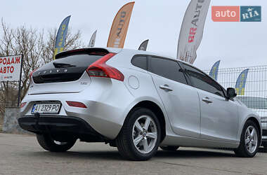 Хэтчбек Volvo V40 2014 в 
