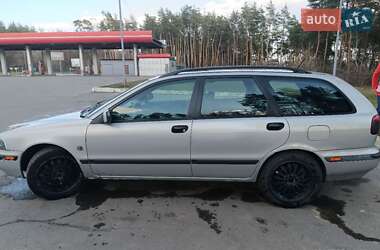 Универсал Volvo V40 1998 в 