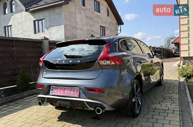 Хэтчбек Volvo V40 2013 в 