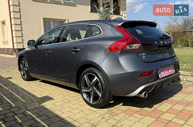Хэтчбек Volvo V40 2013 в 