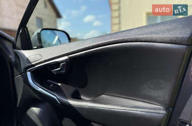Хэтчбек Volvo V40 2013 в 