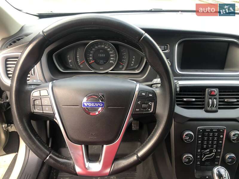 Хэтчбек Volvo V40 2018 в Ковеле