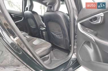 Хэтчбек Volvo V40 2013 в 