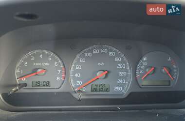 Универсал Volvo V40 1999 в 