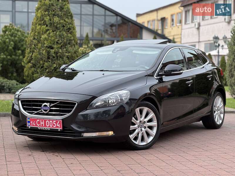 Хетчбек Volvo V40 2013 в Стрию