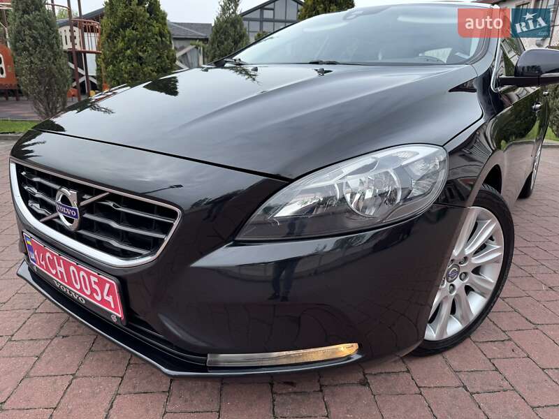 Хетчбек Volvo V40 2013 в Стрию